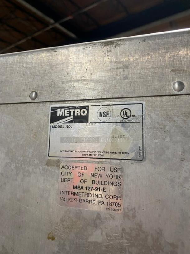 Metro Flavor Hold Series Commercial Single Section Half Door Insulated Food Warmer/Proofing Cabinet! With Built In Pan Racks! Model: HM2000 SN: H20W-29180! 120V! On Casters! - Image 5 of 10