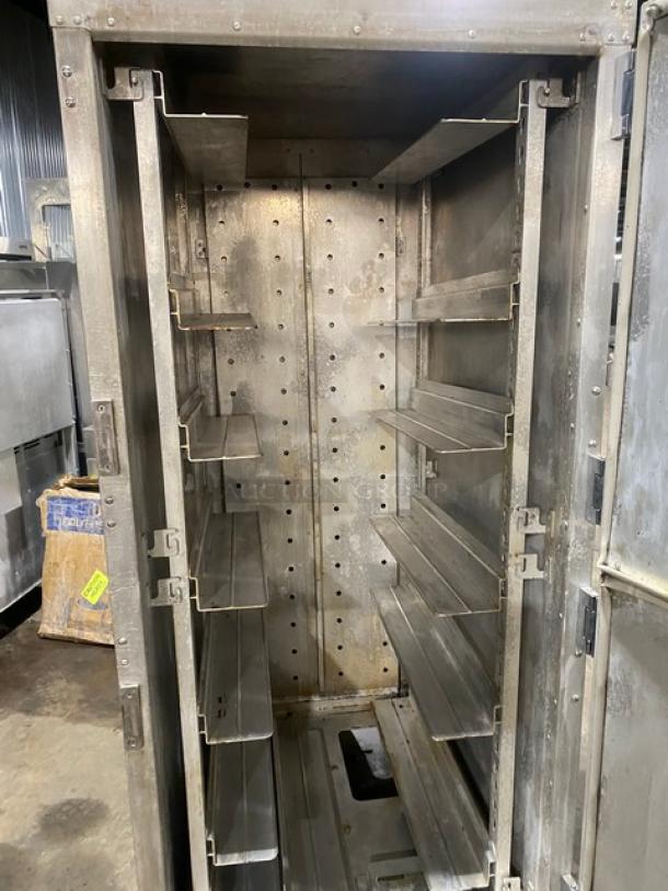 Metro Flavor Hold Series Commercial Single Section Half Door Insulated Food Warmer/Proofing Cabinet! With Built In Pan Racks! Model: HM2000 SN: H20W-29180! 120V! On Casters! - Image 6 of 10