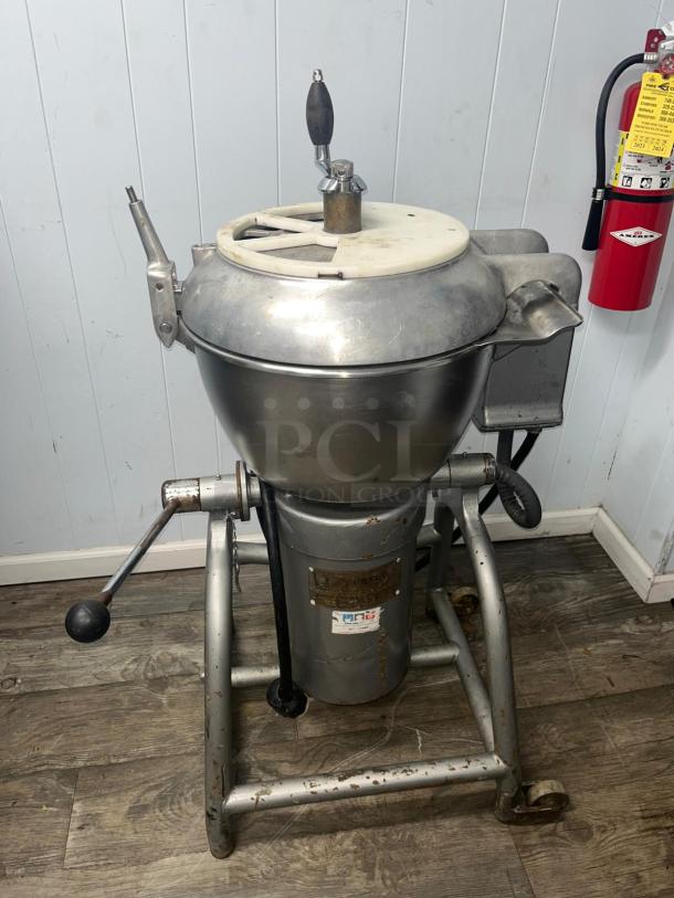 HOBART VCM Vertical Mixer Cutter WITH Steel Bowl - Image 3 of 4