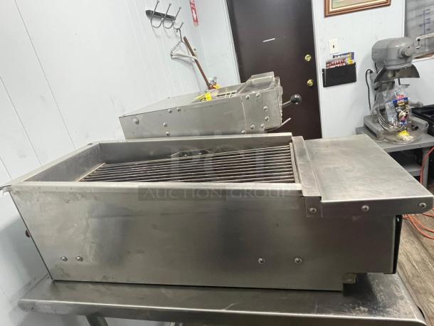 Commercial STAINLESS STEEL Radiant Broiler Charbroilers GRILL Gas - Image 2 of 2