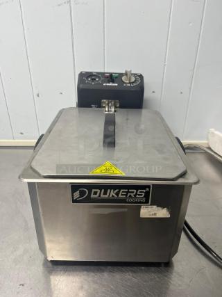 Dukers - DCF15E, 15lb One Basket Electric Countertop Deep Fryer