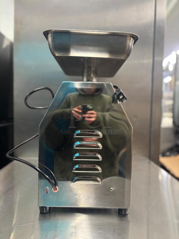 STAINLESS STEEL Prepline Food Grinder - Image 5 of 6