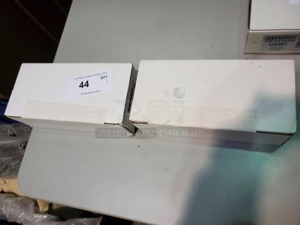 Lot of 2 Shure UA834WB In-Line Antenna Amplifier for Remote Mounting. New! (2xBid) - Image 2 of 5