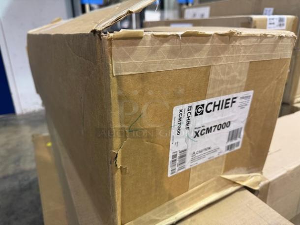 Chief XCM7000 FUSION X-Large Dual Pole Flat Panel Ceiling Mount. New! - Image 7 of 8