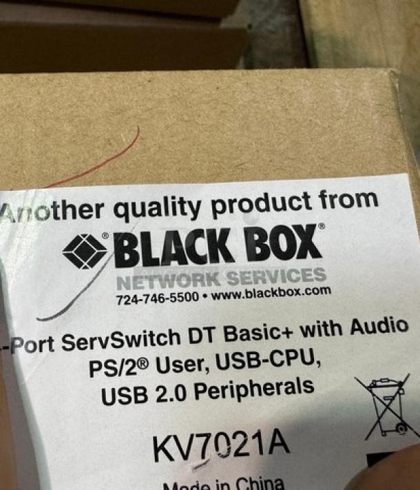 Black Box ServSwitch 4-Port DT Pro II KVM Switch with Audio Kit. New! - Image 3 of 5