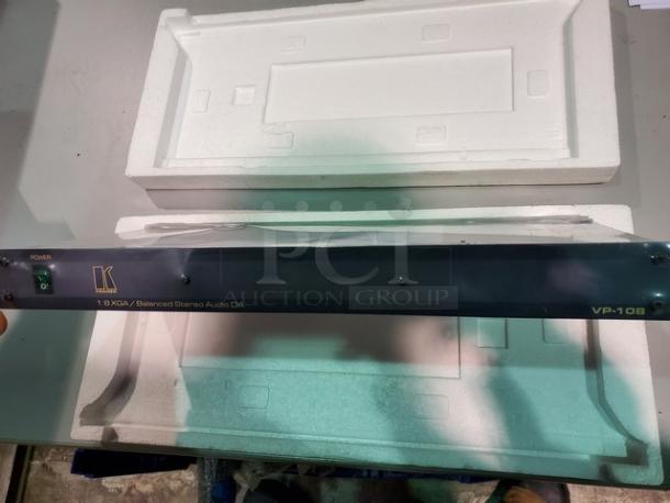 Kramer VP-108 1x8 XGA Video & Balanced Audio Distribution Amplifier. New! - Image 3 of 5