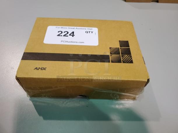 AMX DXLink™ Multi-Format Wallplate Transmitter. - Image 1 of 4