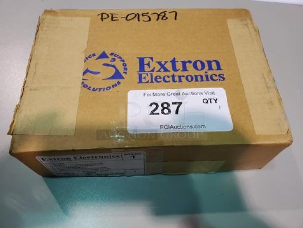 Extron SW USB Series Four Input USB Switcher. New - Image 2 of 4