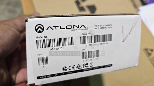 Altona AT-HD420 HDMI to VGA/Component and Stereo Audio Format Converter. New! - Image 2 of 4