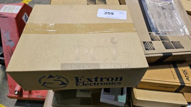 Extron SM 26/28 Surface Mount. New! - Image 2 of 3