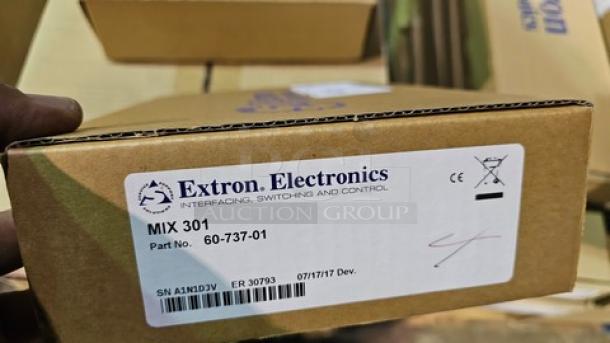 Extron MIX 301 Three Channel Line Level Mixer. New! - Image 3 of 3