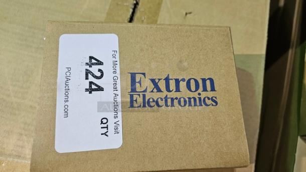 Extron SMB Clamp 110/210, Black 70-1160-12 - Image 2 of 3