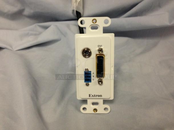 Extron 70-766-63 WPD130A Pass-Through Wallplate DisplayPort Stereo Audio Control - Image 1 of 3