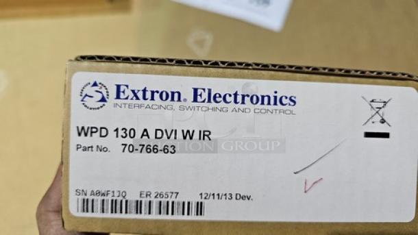 Extron 70-766-63 WPD130A Pass-Through Wallplate DisplayPort Stereo Audio Control - Image 2 of 3