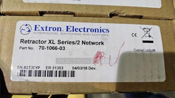 Extron Retractor XL Network	Network CAT6; 5 feet (152 cm)	Part Number: 70-1066-03 - Image 4 of 4