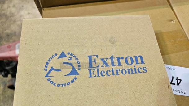Extron AAP SuperPlate 100	HDMI, VGA, Audio, and USB 2 Type-A - Black	Part Number: 70-1076-02 - Image 3 of 3