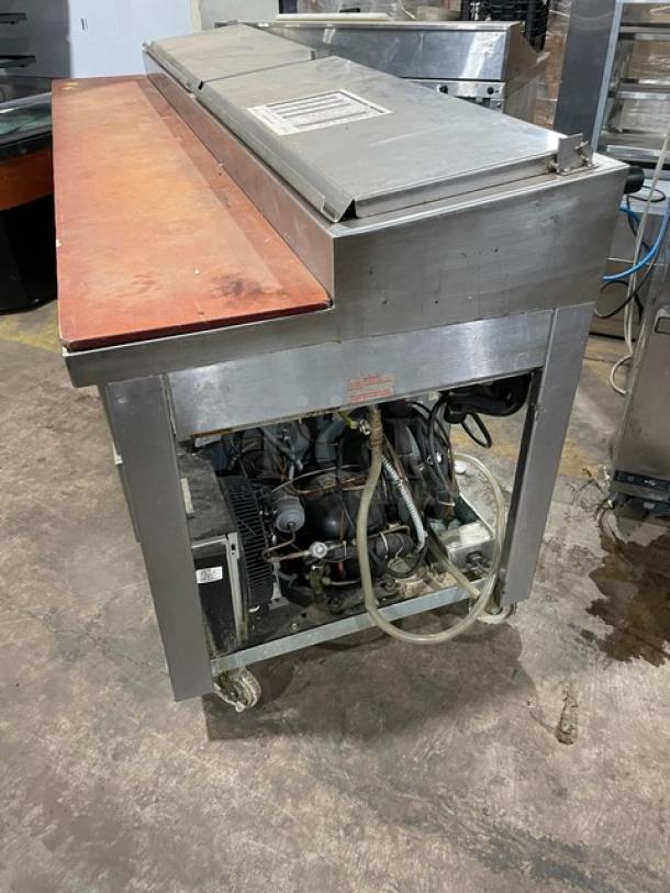 Wasserstrom Commercial Stainless Steel 4 Drawer/Single Door Refrigerated Mega Top Pizza Prep Table! With Wire Rack! With Butcher Block Style Cutting Board! Model: F211-02-43 SN: G197184-011-001! 115V 1 Phase! On Casters! - Image 2 of 11