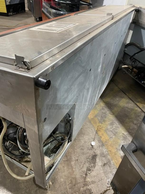 Wasserstrom Commercial Stainless Steel 4 Drawer/Single Door Refrigerated Mega Top Pizza Prep Table! With Wire Rack! With Butcher Block Style Cutting Board! Model: F211-02-43 SN: G197184-011-001! 115V 1 Phase! On Casters! - Image 3 of 11