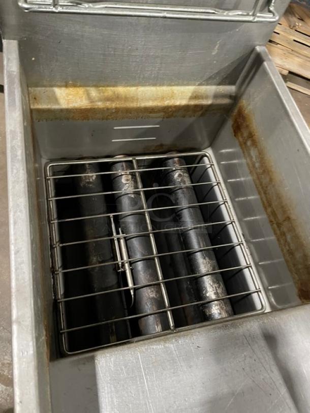 Asber Commercial Stainless Steel Natural Gas Powered Deep Fat Fryer! With Back Splash & Fryer Basket Hanger! On Casters! - Image 5 of 8