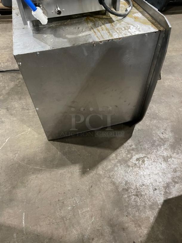 APW Wyott X-Pert Series Commercial Stainless Steel Electric Powered Free Standing Double Warming Drawer! Model:  HDDi-2-120-B-S SN: 813931406004! 120V 1 Phase! - Image 3 of 8