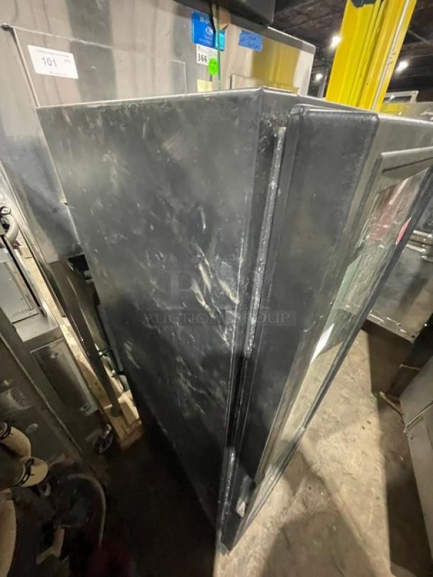 True Coca-Cola Style Commercial Black Single Glass Door Reach In Refrigerator Merchandiser! With Poly Coated Wire Racks! Model: GDM-12EM-LD SN: 7496641! 115V 1 Phase! - Image 4 of 9