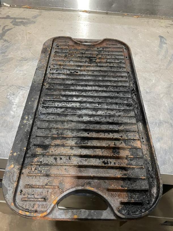 Lodge Pro-Grid Series Commercial Reversible Cast Iron Grill/Griddle! Model: PG12! - Image 2 of 2