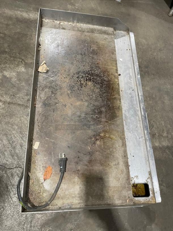 Eurodib Commercial Stainless Steel Electric Powered Countertop Flat Griddle! With Back & Side Splashes! Model: SFE04910-240 SN: 2018060847! 240V! On Legs! - Image 5 of 9