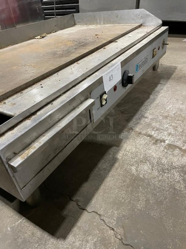 Eurodib Commercial Stainless Steel Electric Powered Countertop Flat Griddle! With Back & Side Splashes! Model: SFE04910-240 SN: 2018060847! 240V! On Legs! - Image 6 of 9