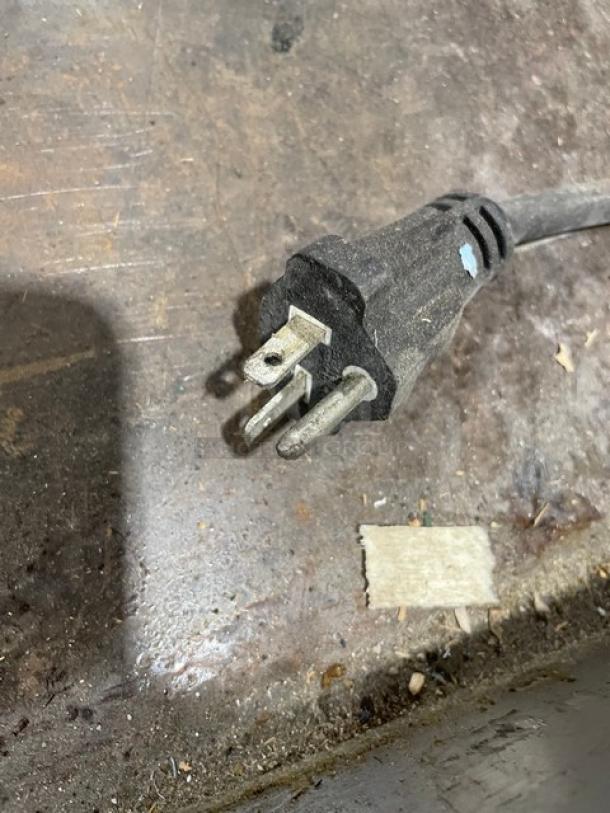 Eurodib Commercial Stainless Steel Electric Powered Countertop Flat Griddle! With Back & Side Splashes! Model: SFE04910-240 SN: 2018060847! 240V! On Legs! - Image 9 of 9