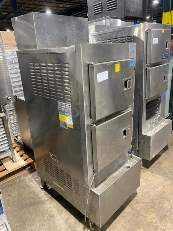 Cleveland Range Gemini Series Commercial Stainless Steel Natural Gas Powered 6 Pan SteamCraft Convection Steamer! With Upper & Lower Compartments! With Built In Pan Holding Racks! Model: 24CGA6.2SES SN: 1104230001064! 115V 1 Phase! On Legs! - Image 2 of 9