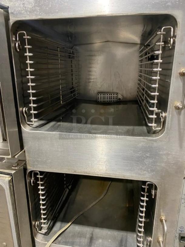 Cleveland Range Gemini Series Commercial Stainless Steel Natural Gas Powered 6 Pan SteamCraft Convection Steamer! With Upper & Lower Compartments! With Built In Pan Holding Racks! Model: 24CGA6.2SES SN: 1104230001064! 115V 1 Phase! On Legs! - Image 6 of 9