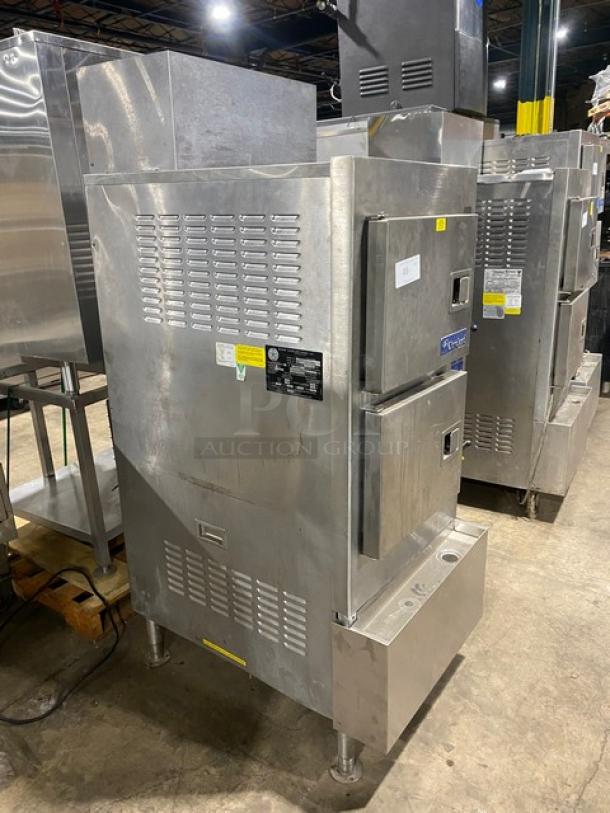 Cleveland Range Commercial Stainless Steel Natural Gas Powered 6 Pan Convection Steamer! With Upper & Lower Compartments! With Built In Pan Holding Racks! Model: 24CGA6.2S SN: WC 87823-04I-01! 120V 1 Phase! On Legs! - Image 3 of 8