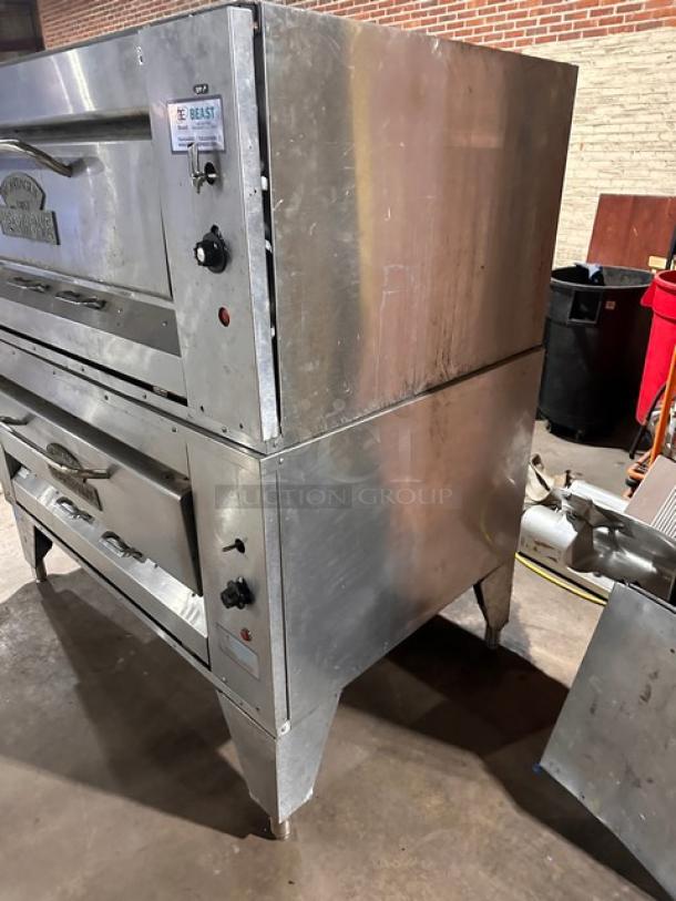 Montague HearthBake Series Commercial Stainless Steel Natural Gas Powered Double Deck Pizza Oven! Model: 3P-1 SN: 58-D-73628A! On Legs! 2X Your Bid Makes One Unit! - Image 3 of 10