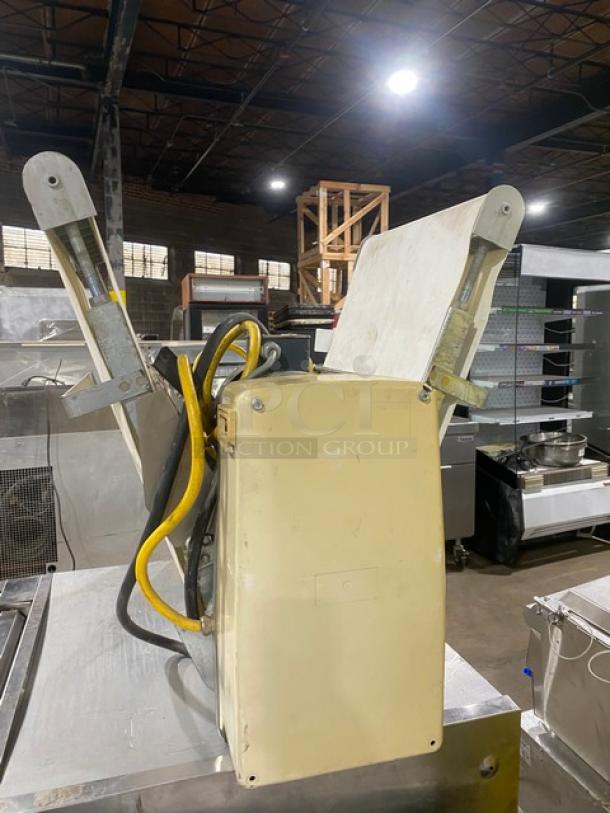 Sweet! Rondo Doge Commercial Tabletop Bench Dough/Pastry Sheeter! Model: STM513 SN: C5A411020! Working When Removed! - Image 4 of 9