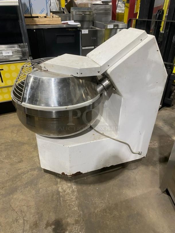 Mecnosud F60 Series Commercial Floor Style Fork Dough Mixer! With Stainless Steel Bowl Guard, Mixing Bowl & Fork! Model: FC60D SN: 60FCD-121! 208V 3 Phase! - Image 2 of 8