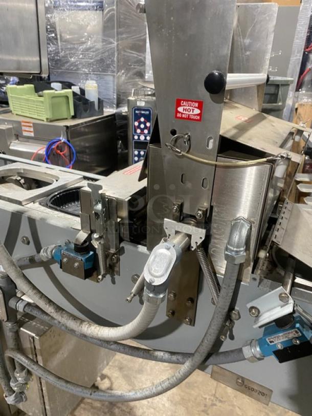 Form Plastics Commercial Stainless Steel Automatic Tray Sealing Machine! Model: AL-300X SN: 3X1103001! 120V 1 Phase! - Image 6 of 12