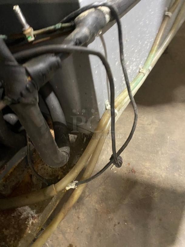 Randell Commercial Stainless Steel 2 Door/2 Drawer Refrigerated Mega Top Pizza Prep Table! With Poly Coated Wire Racks! Model: 51395PR SN: W 223453-1-1! 115V 1 Phase! On Casters! - Image 12 of 12