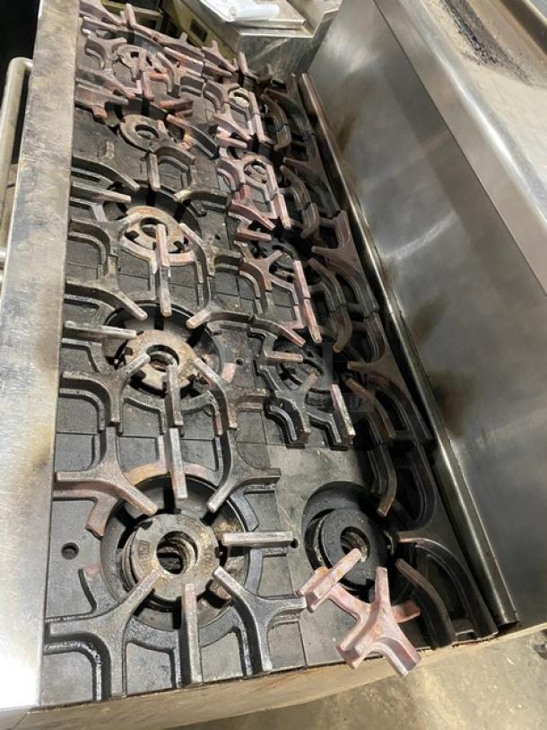 Imperial Commercial Stainless Steel Natural Gas Powered 10 Burner Range & Double Oven Combo! With Back Splash & Overhead Salamander Shelf! With Wired Oven Racks! On Casters! - Image 5 of 11