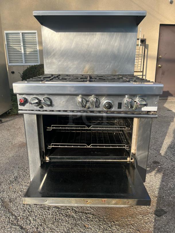 AWESOME Southbend S36D 6 Burner Natural Gas Restaurant Range w/ Standard Oven - Image 6 of 6