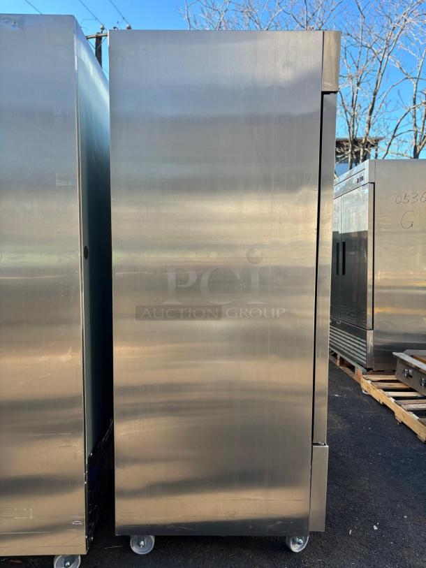 GREAT CONDITION!! Dukers 2 Door Refrigerator TESTED AND WORKING - Image 2 of 5