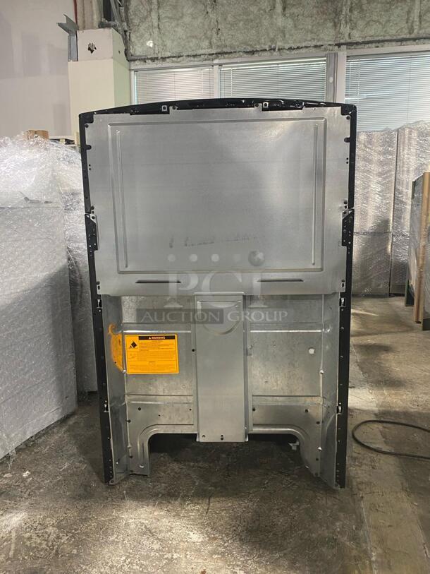 GE Freestanding ELECTRIC RANGE: with 4 Coil Burners, 5.0 cu. ft. Oven Capacity, Storage Drawer, Sensi-Temp Technology, Dual-Element Bake, Sabbath Mode, and Self-Clean: Black - Image 3 of 4