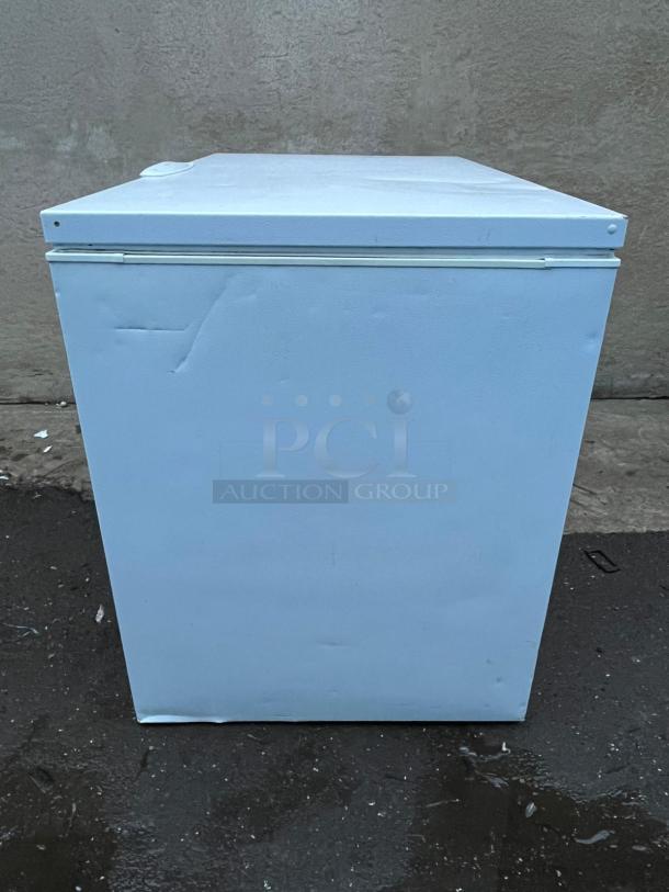 GE 65 Inch Wide 15.68 Cu. Ft. Capacity Chest Freezer - Image 6 of 6