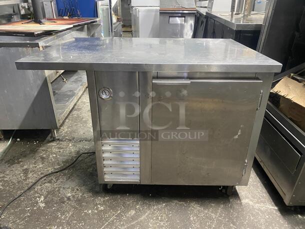 AMAZING Single Door Stainless Steel Commercial Refrigerator with Counter Top - Image 2 of 6