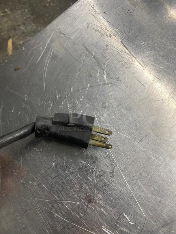 AMAZING Single Door Stainless Steel Commercial Refrigerator with Counter Top - Image 3 of 6