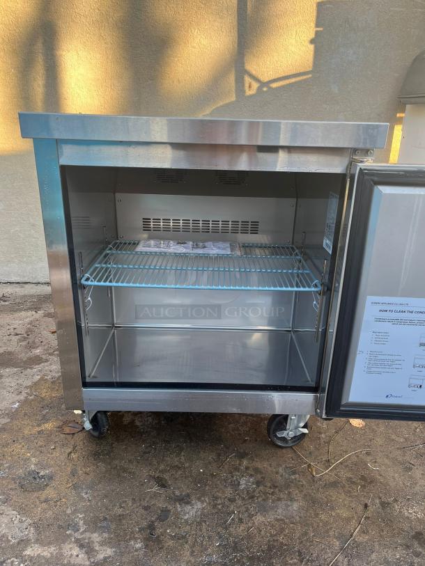 Dukers DUC29F Single Door Undercounter Freezer in Stainless Steel - Image 4 of 7