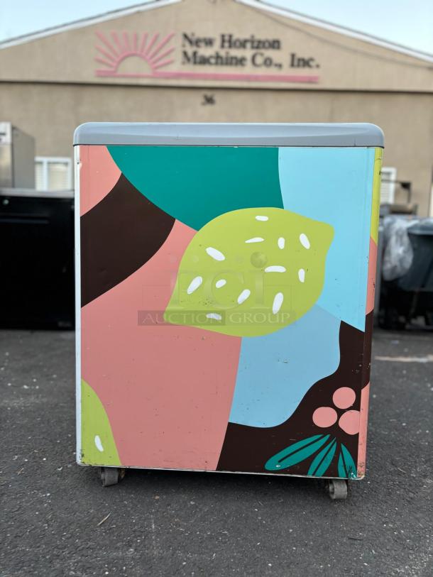 Gelato Dipping Cabinet Display Freezer with Sliding Glass Door TESTED AND WORKING - Image 4 of 4