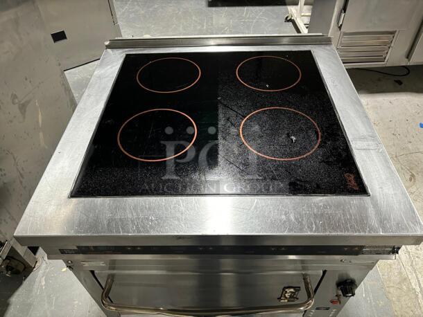 Amazing!! Montague model 136XLB/M14-14.0 Legend Heavy Duty Induction Range with gas oven - Image 4 of 5