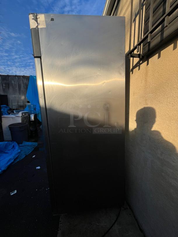 Maxx Cold 54" Two Section Reach In Refrigerator, (2) Left/Right Hinge Solid Doors, 115v - Image 3 of 6