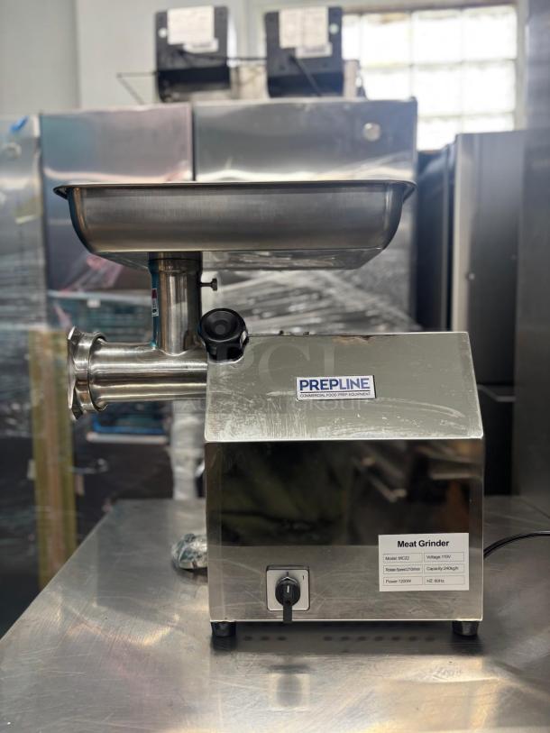 Prepline MC22 #22 HUB 1.5 HP Meat Grinder - Image 5 of 6