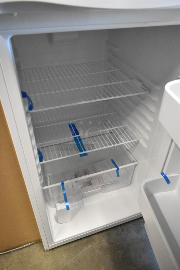 BRAND NEW! Migali MH-12 Cooler w/ Freezer. 115 Volts, 1 Phase. Serial MH-A171200047. Tested and Working! - Image 5 of 7